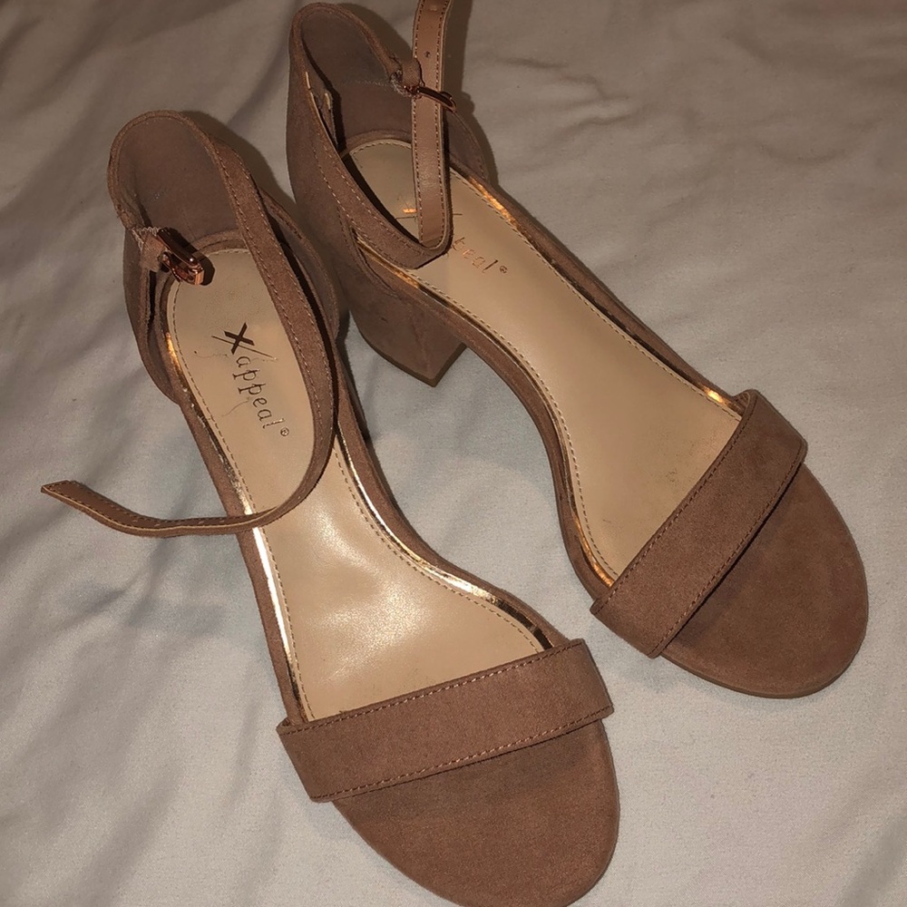 blush pink suede short heels size 6.5 women’s